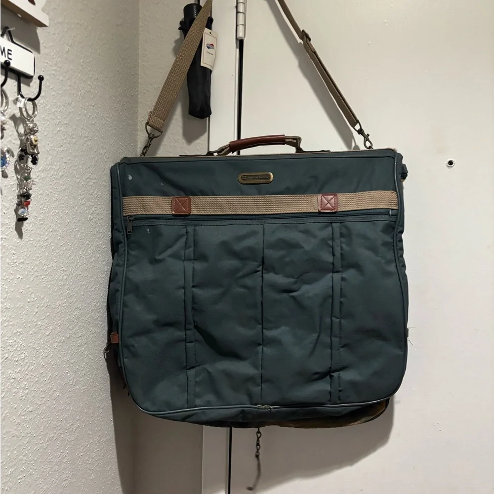 American Tourister vintage good